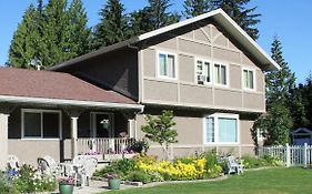 Alpenrose Revelstoke Bed & Breakfast
